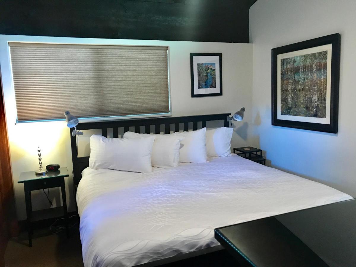 Racquet Club Mountain Resort