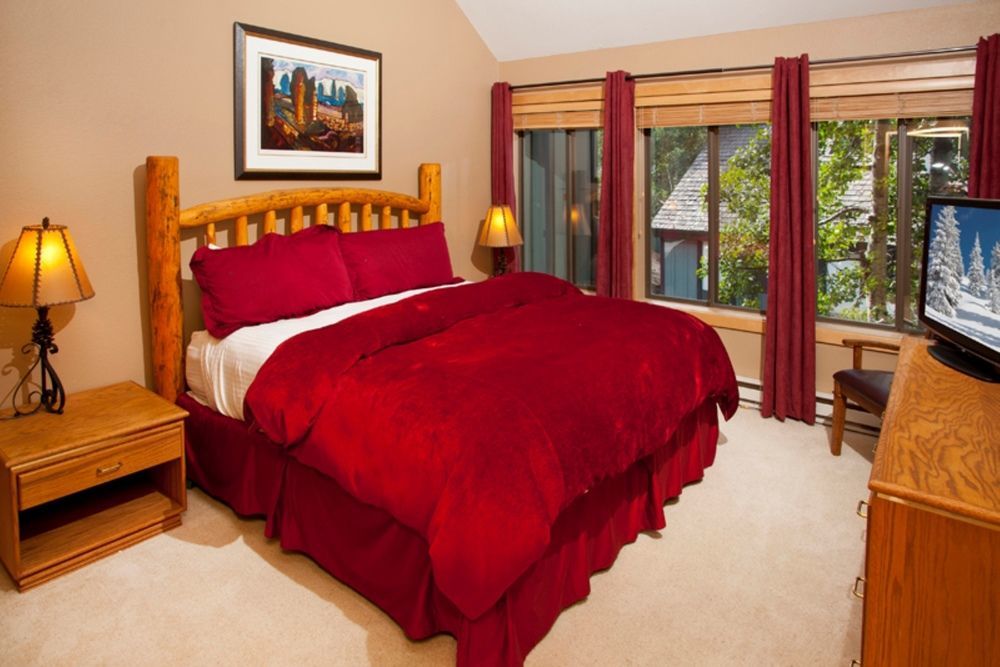 Racquet Club Mountain Resort